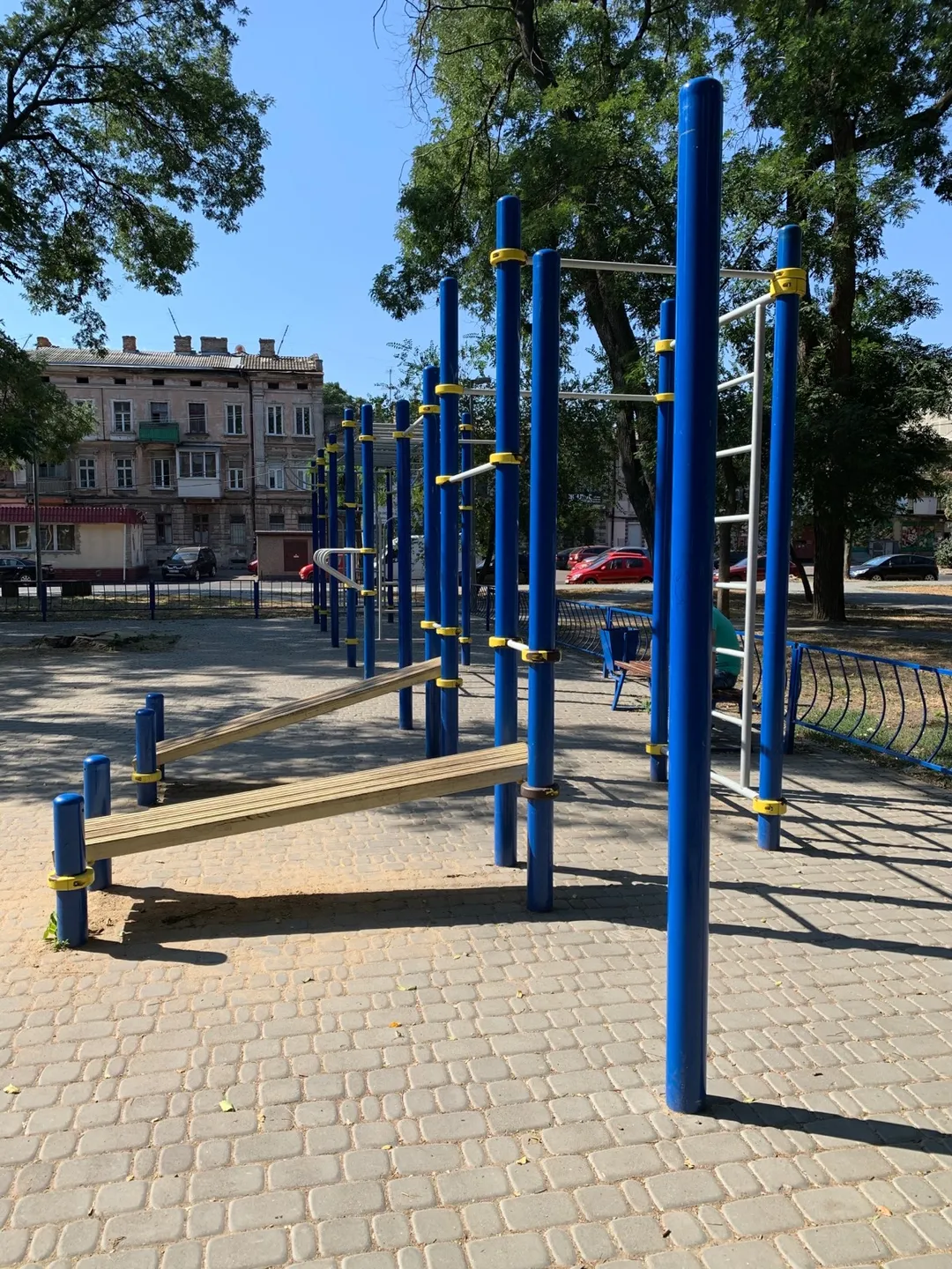 Pull Up Bar at Calisthenics Park at Старосінна площа, Одеса – photo 6 of 6