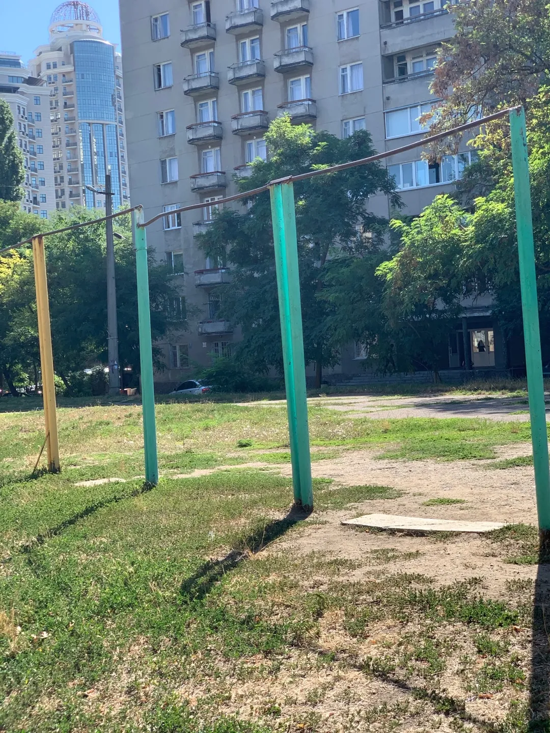 Parallel Gym Bars at Calisthenics Park at вулиця Артура Савельєва, Одеса – photo 1 of 2
