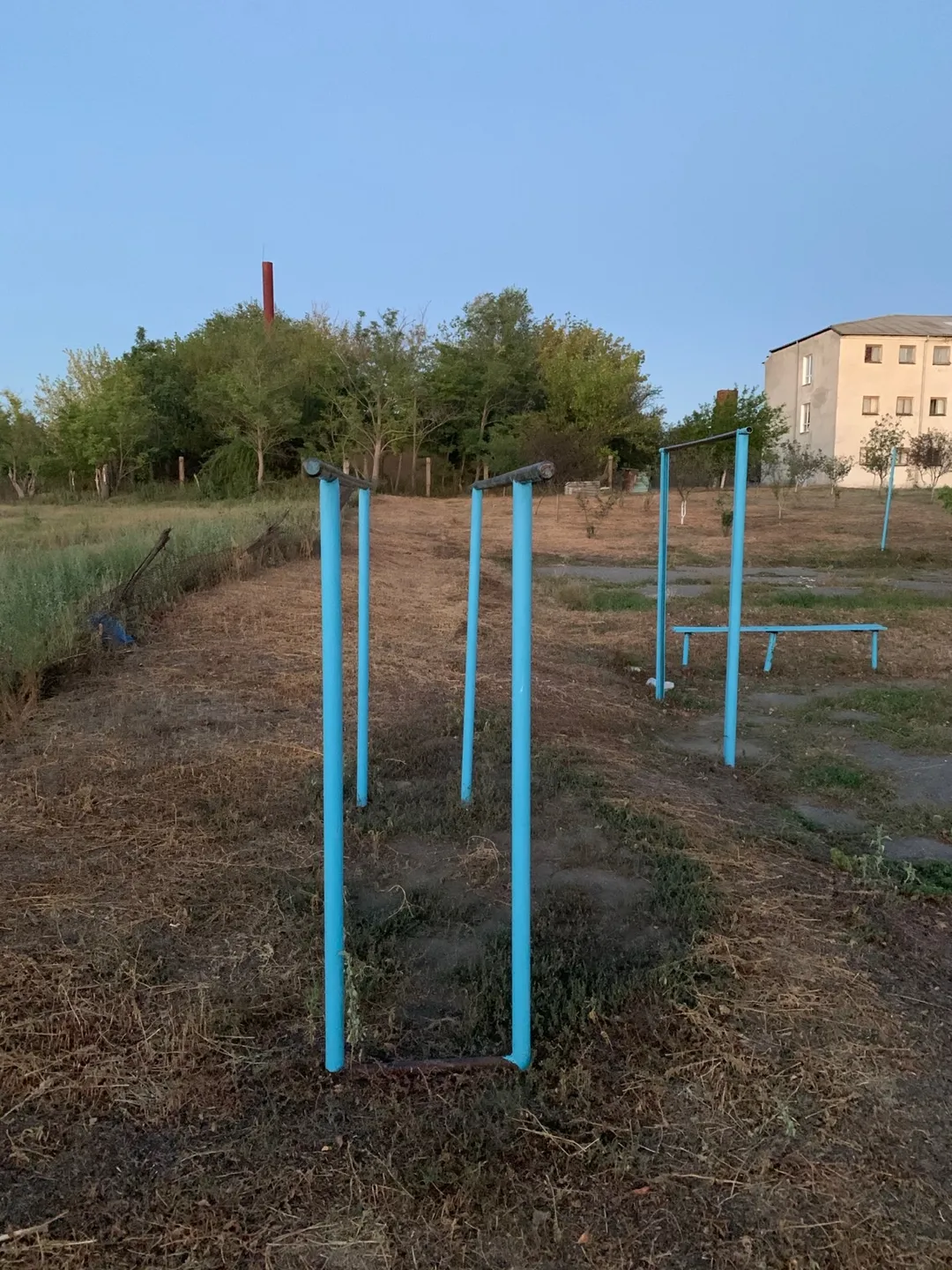 Parallel Gym Bars at Calisthenics Park at вулиця Шевченка, Стара Царичанка – photo 2 of 2