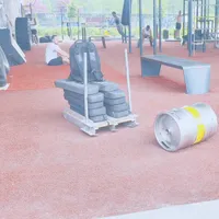 Calisthenics Park at Rue de la Commune Ouest, Montréal - thumbnail 5