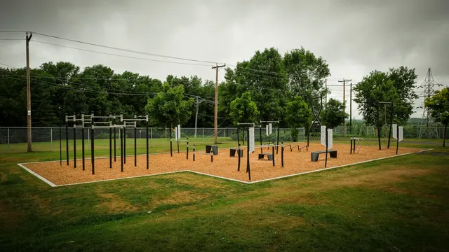 Calisthenics Park at Rue du Parc-des-Chutes, Lévis #wp1197