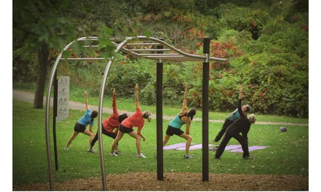 Calisthenics Park at Boulevard des Prairies, Laval (région administrative)