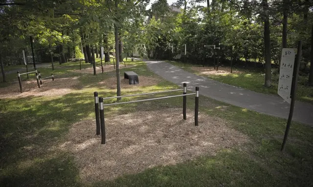 Calisthenics Park at Rue du Lac, Saint-Bruno-de-Montarville