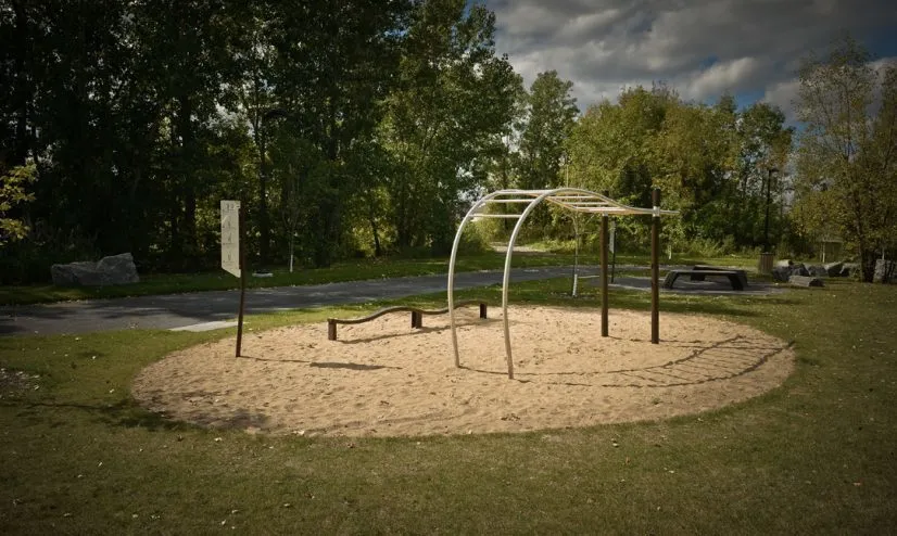Klimmzugstange bei Calisthenics Park at Rue de Cherbourg, Candiac – Foto 1 von 1