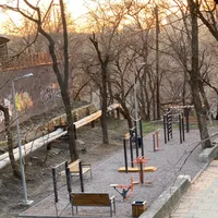 Большая площадка в парке