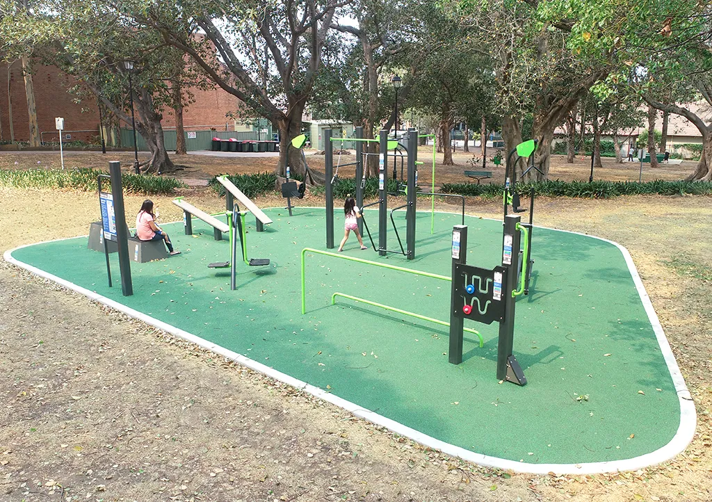 Push Up Bar at Calisthenics Park at Comer Street, Sydney – photo 4 of 4