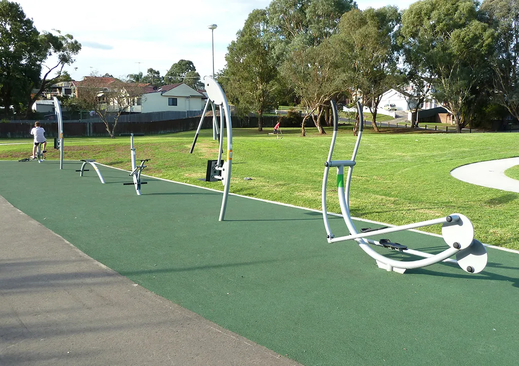 Vélo elliptique à Calisthenics Park at Centaur Street, Sydney – photo 1 sur 5