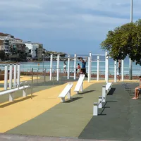 Calisthenics Park at Campbell Parade, Sydney - thumbnail 4