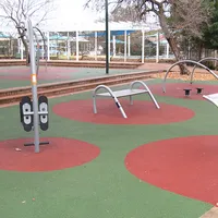 Calisthenics Park at Dubbo Aquatic Leisure Centre, Dubbo - thumbnail 5