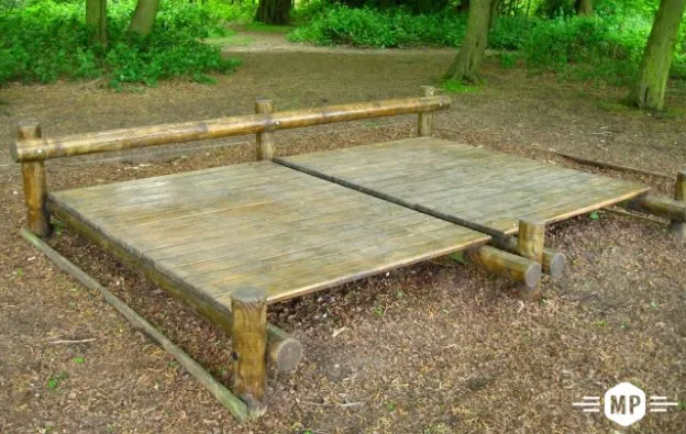 Sbarra per trazioni presso Calisthenics Park at Archway Road, Greater London – foto 4 di 5