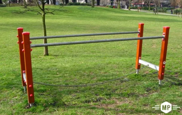 Push Up Bar at Calisthenics Park at Harrow Road, City of Westminster – photo 5 of 5
