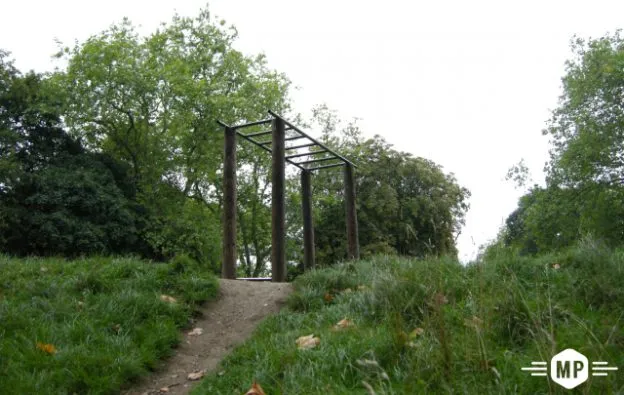 Barras de Mono en Calisthenics Park at Upton Lane, Greater London – foto 3 de 4