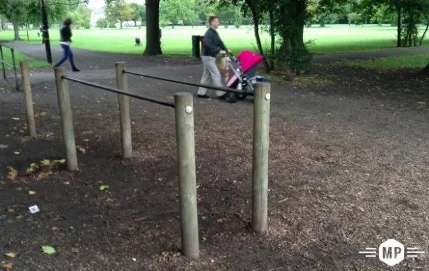 Barren bei Calisthenics Park at Bolingbroke Grove, Greater London – Foto 2 von 3