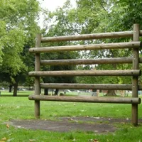 Calisthenics Park at Midnight Path, Greater London - thumbnail 3