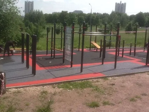 Parallel Gym Bars at Calisthenics Park at Боровское шоссе, Москва – photo 2 of 2