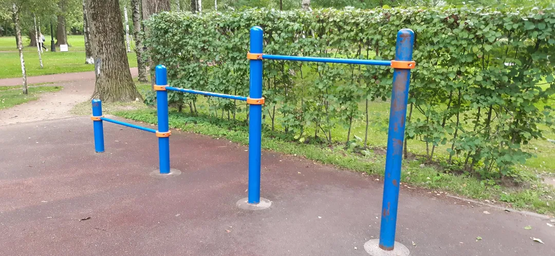 Push Up Bar at Calisthenics Park at Кузнецовская улица, Санкт-Петербург – photo 8 of 10