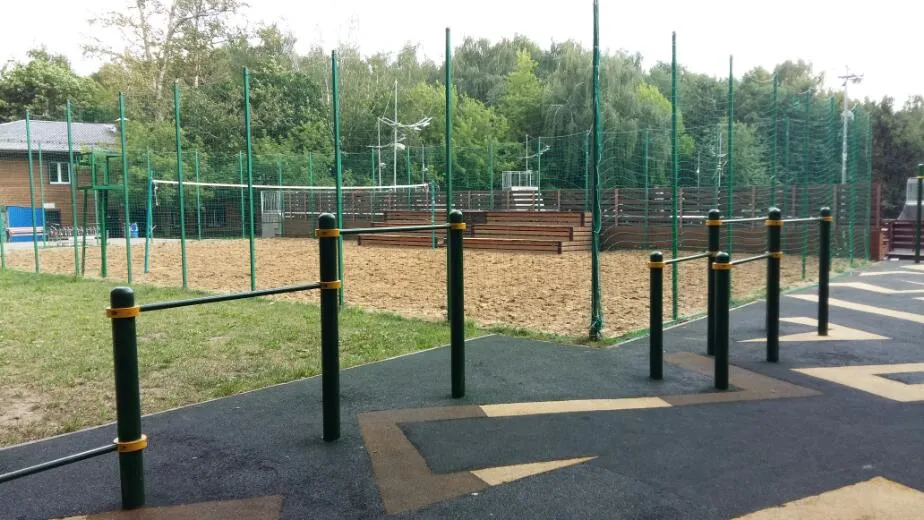 Parallel Gym Bars at Outdoor Gym in район Кузьминки, Москва – photo 2 of 4