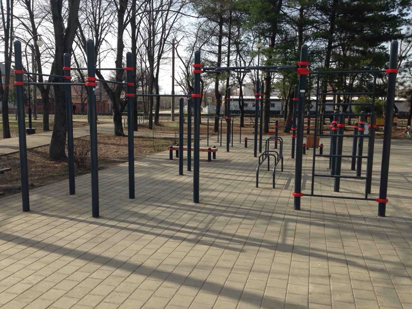 Barra de Dominadas en Calisthenics Park at Славянская улица, Краснодар – foto 1 de 2