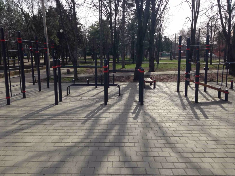 Barra de Flexiones en Calisthenics Park at Славянская улица, Краснодар – foto 2 de 2