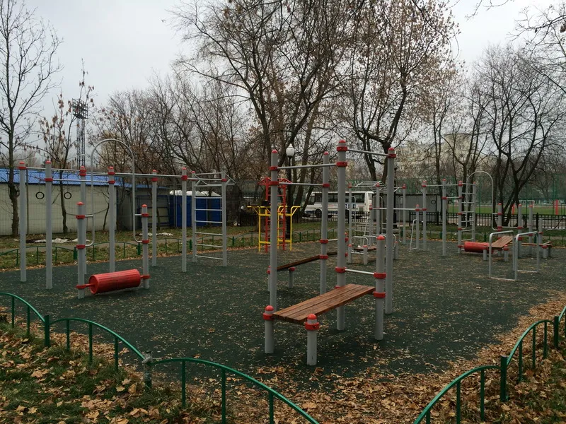 Pull Up Bar at Calisthenics Park at 4-й Вятский переулок, Москва – photo 1 of 2
