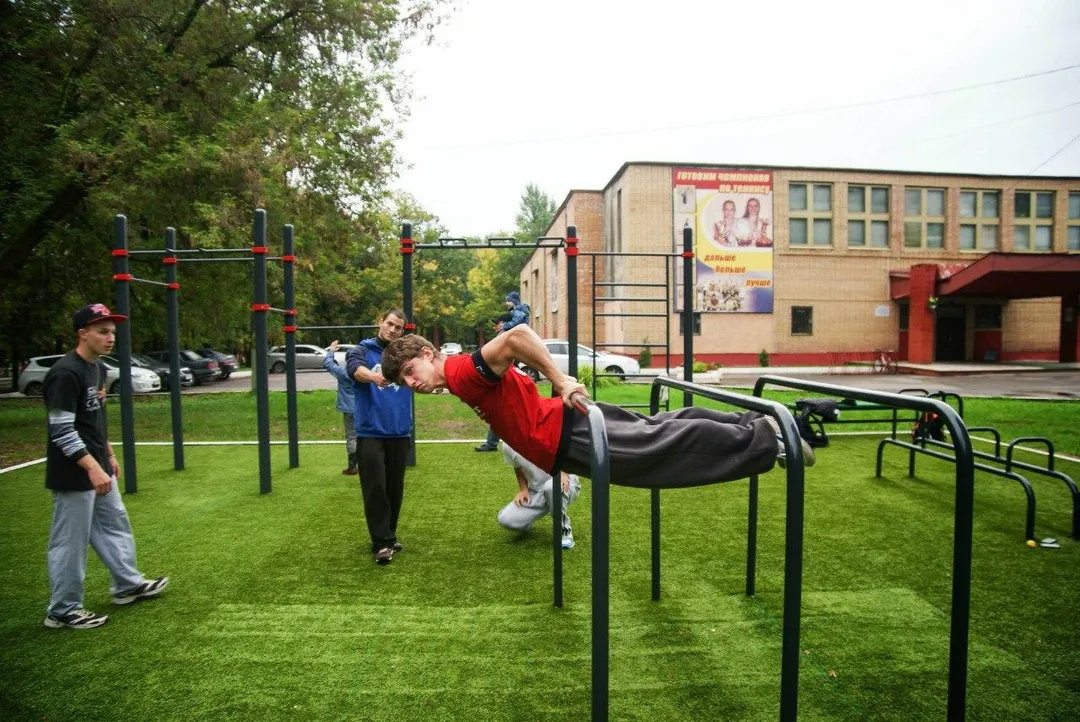Pull Up Bar at Calisthenics Park at улица Чайковского, Ступино – photo 1 of 2