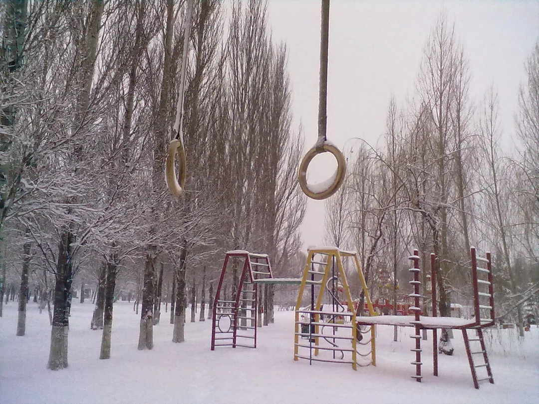 Klimmzugstange bei Calisthenics Park at Солнечная улица, Самара – Foto 6 von 9
