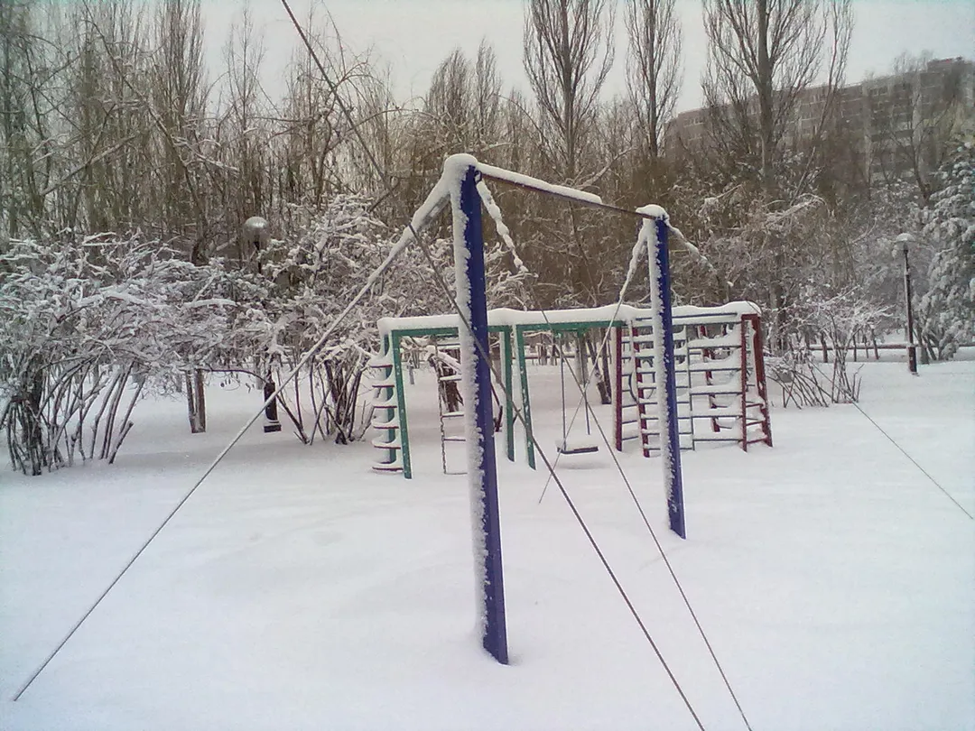 Hangelstange bei Calisthenics Park at Солнечная улица, Самара – Foto 3 von 9