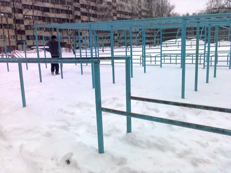 Pull Up Bar at Calisthenics Park at улица Ушинского, Санкт-Петербург – photo 1 of 5