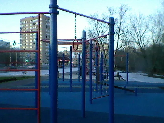 Бруси на майданчику Calisthenics Park at Большая Академическая улица, Москва #wp1431 – фото 2 з 7