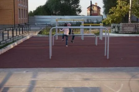 Sprossenwand bei Calisthenics Park at улица Генерала Попова, Калуга – Foto 5 von 5
