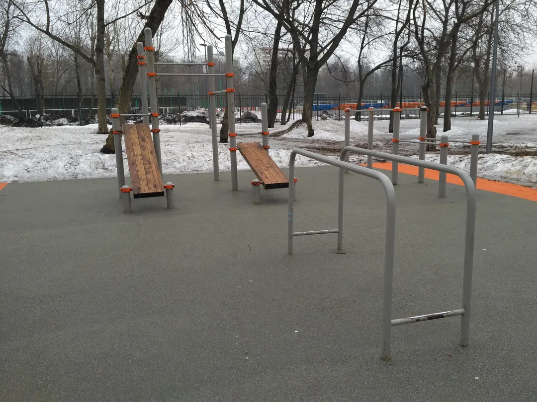Spalier la Calisthenics Park at улица Лазо, Москва – fotografia 4 din 5