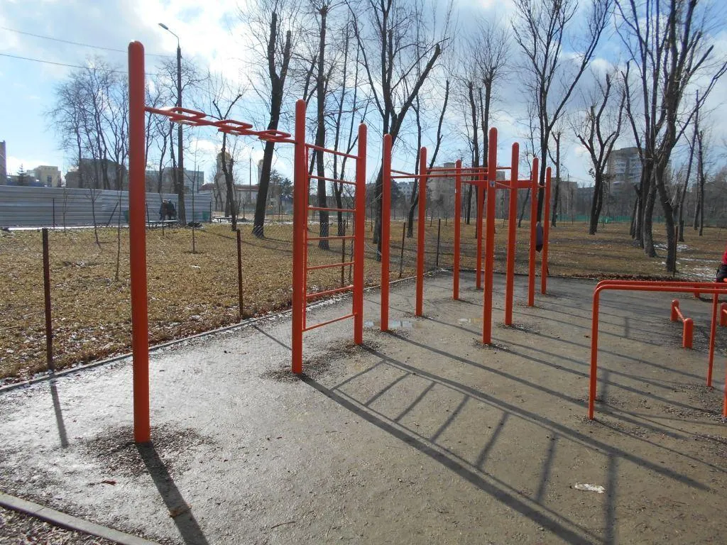 Pull Up Bar at Calisthenics Park at проспект Михаила Нагибина, Ростов-на-Дону – photo 1 of 3