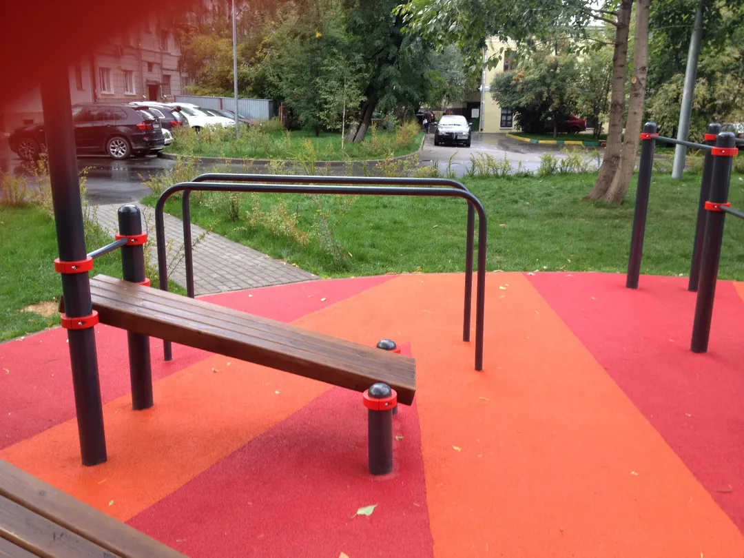 Spalier la Calisthenics Park at Пятницкая улица, Москва – fotografia 3 din 4