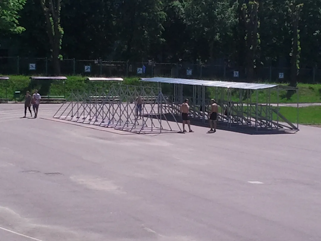 Pull Up Bar at Calisthenics Park at праспект Незалежнасці, Мінск – photo 1 of 4