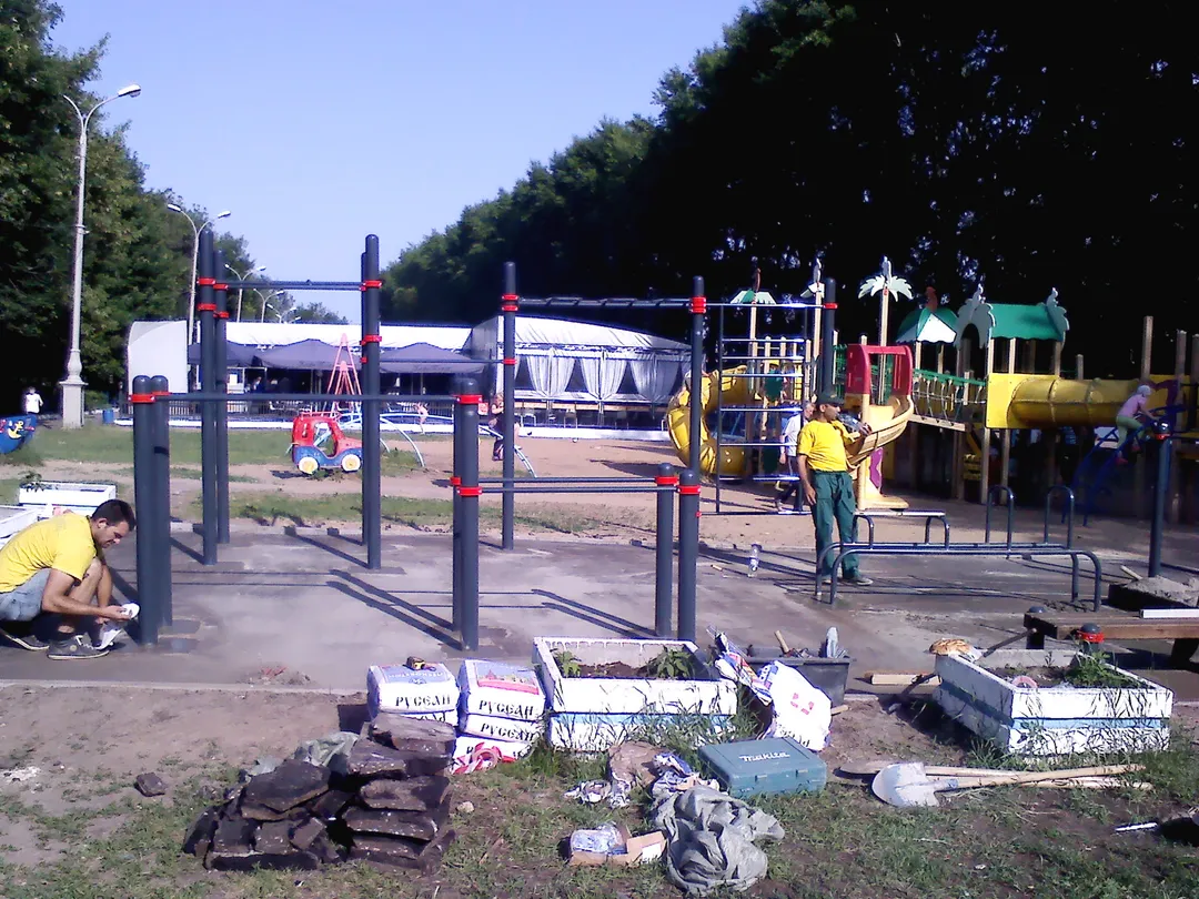 Monkey bar presso Calisthenics Park at набережная Афанасия Никитина, городской округ Тверь – foto 3 di 6