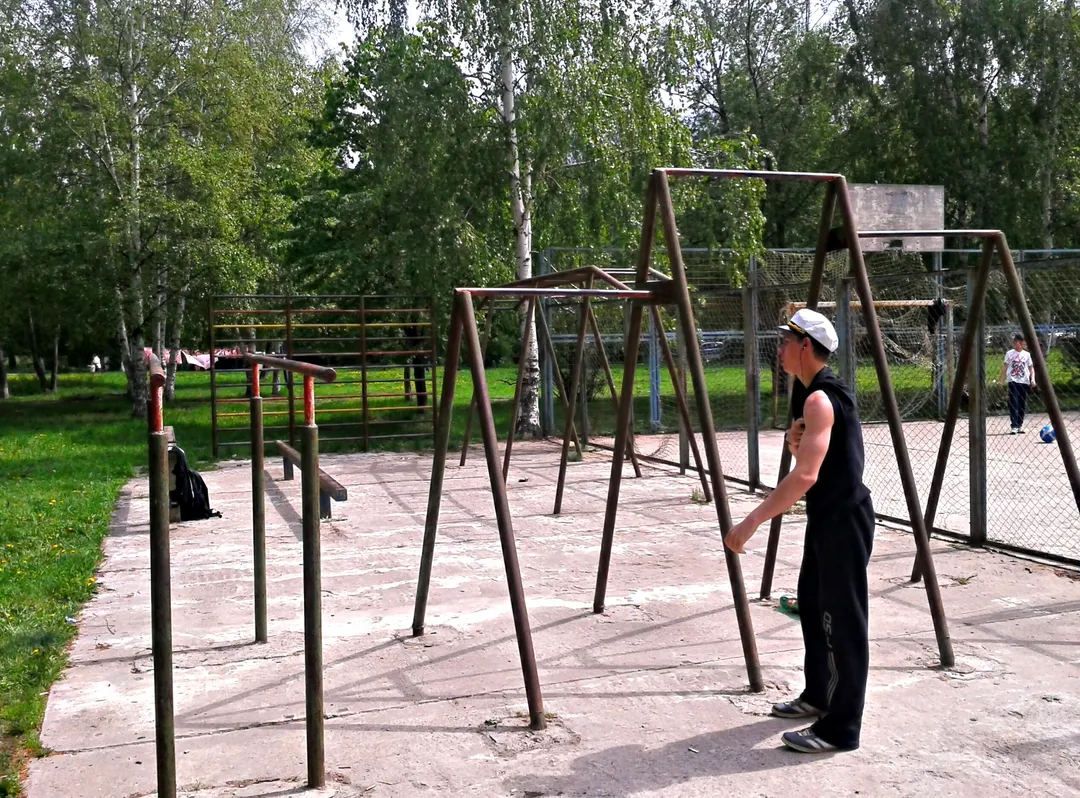 Barre de traction à Calisthenics Park at улица Чайковского, Ступино #wp1514 – photo 1 sur 4
