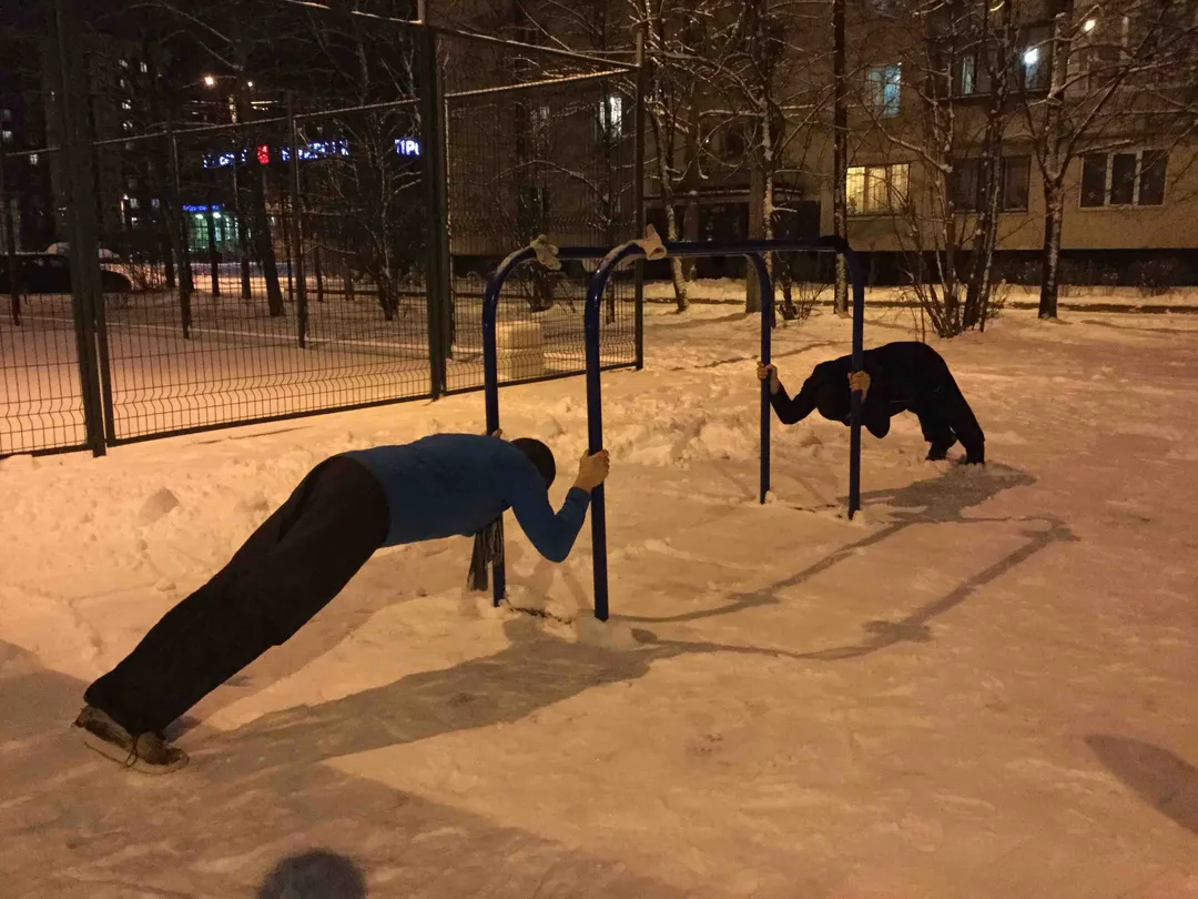 Parallel Gym Bars at Calisthenics Park at Колобановская улица, Санкт-Петербург – photo 2 of 2