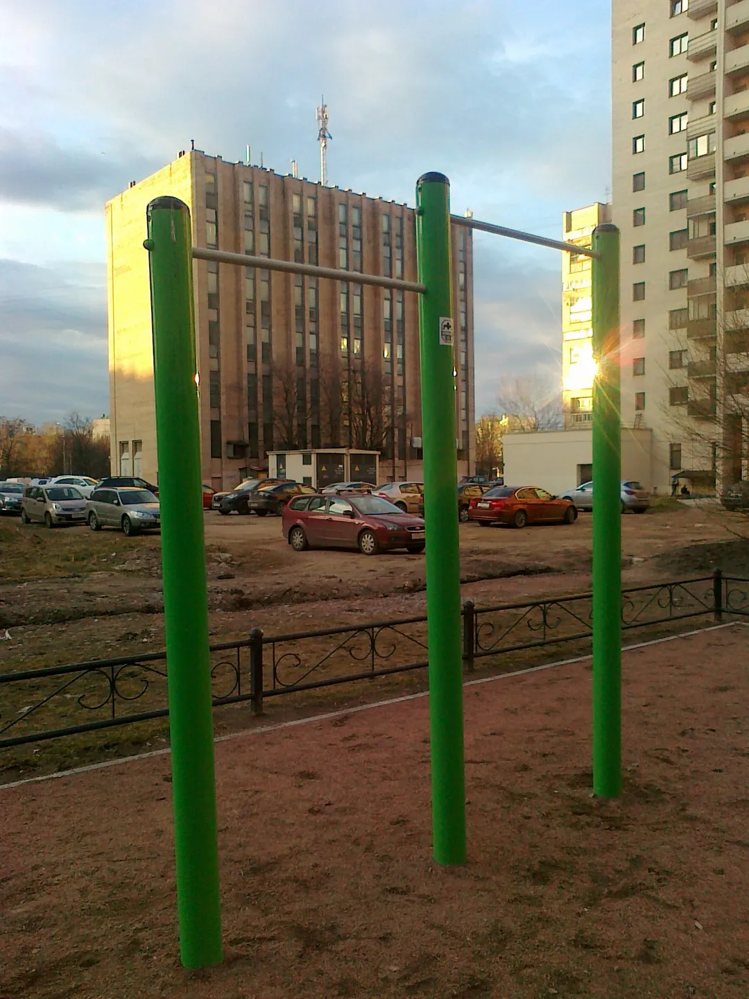 Parallel Gym Bars at Calisthenics Park at улица Нахимова, Санкт-Петербург – photo 1 of 4