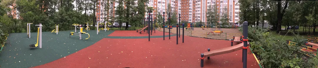 Barren bei Calisthenics Park at 15-я Парковая улица, Москва – Foto 1 von 5