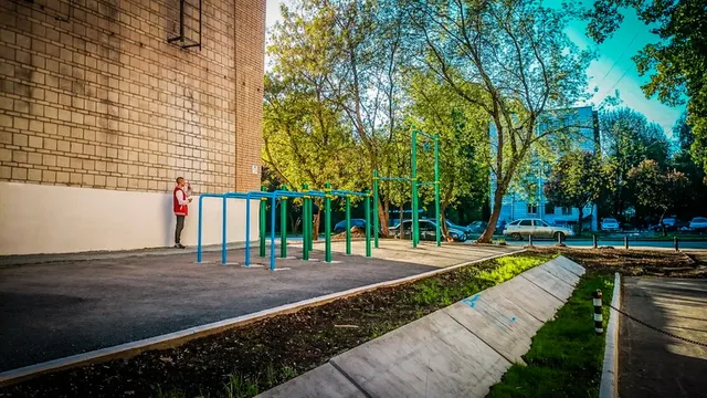 Calisthenics Park at Дом Спорта УГГУ, Екатеринбург