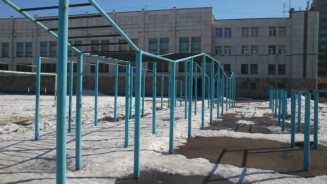 Barren bei Calisthenics Park at Белокатайская улица, Уфа – Foto 1 von 8