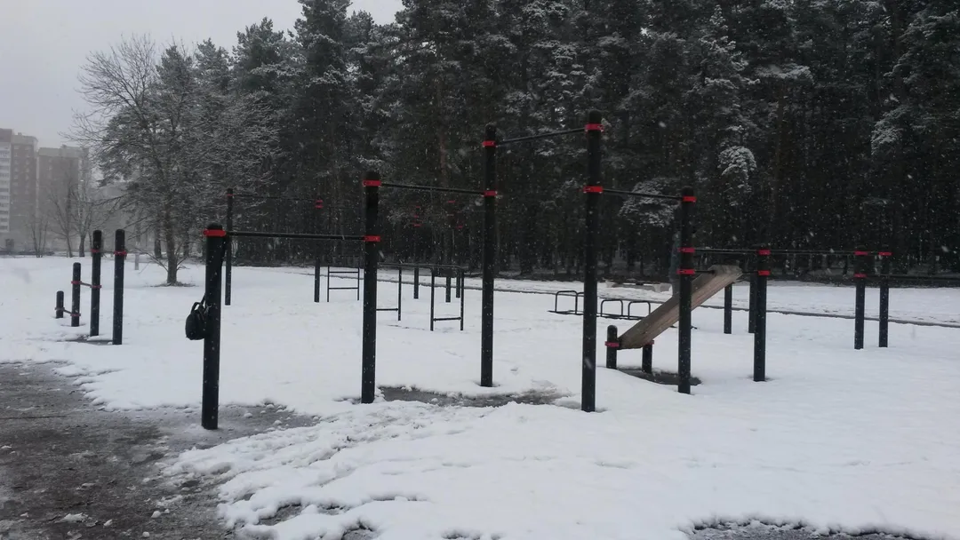 Abs Bench at Calisthenics Park at улица Склизкова, городской округ Тверь – photo 3 of 3