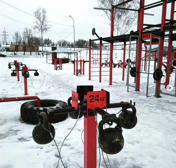 Monkey Bars at Calisthenics Park at Пролетарская набережная, Тула – photo 9 of 9