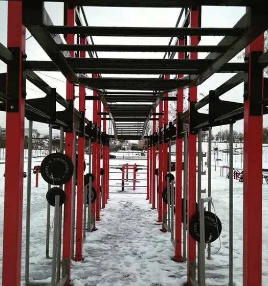Monkey Bars at Calisthenics Park at Пролетарская набережная, Тула – photo 3 of 9