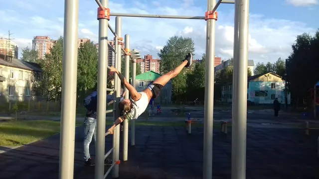 Calisthenics Park at улица 30 лет Победы, Сургут