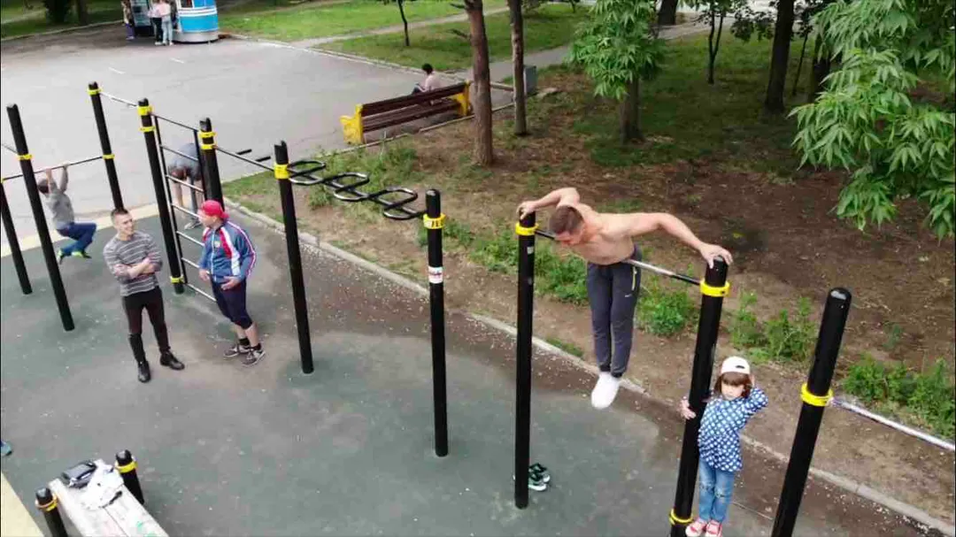 Рукохід на майданчику Calisthenics Park at Амурский бульвар, Хабаровск #wp1707 – фото 3 з 4