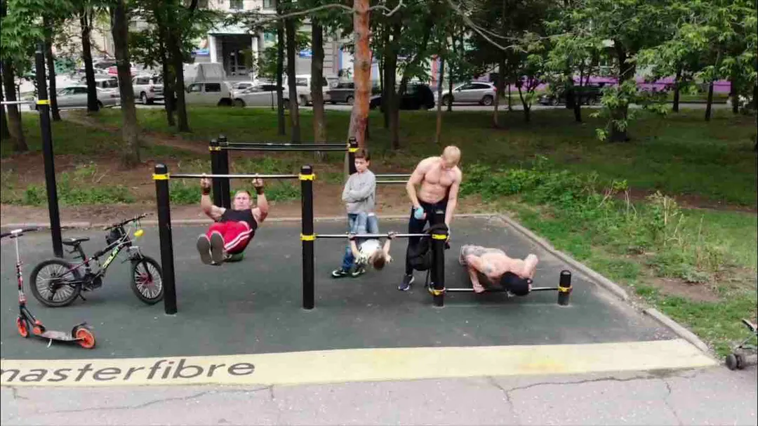 Шведська стінка на майданчику Calisthenics Park at Амурский бульвар, Хабаровск #wp1707 – фото 2 з 4