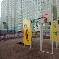 Calisthenics Park at улица Бадаева, Санкт-Петербург - thumbnail 1