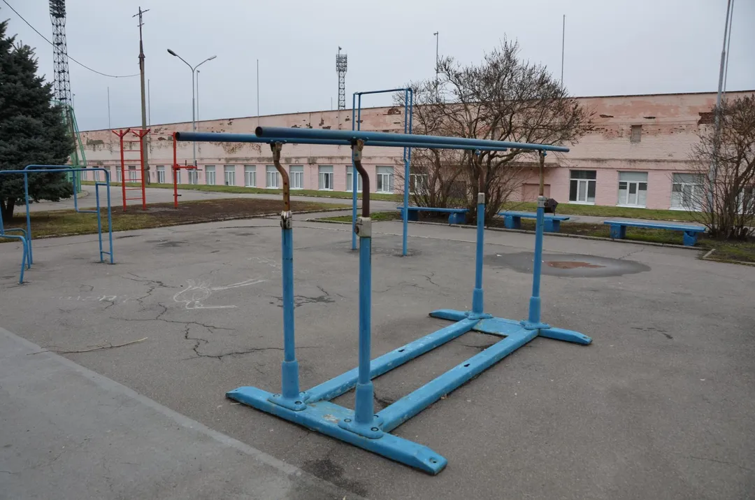 Parallele presso Calisthenics Park at Советская улица, городской округ Курчатов – foto 4 di 6