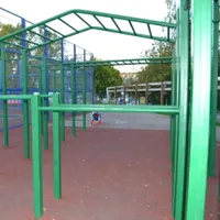 Calisthenics Park at улица Фридриха Энгельса, Калуга - thumbnail 3